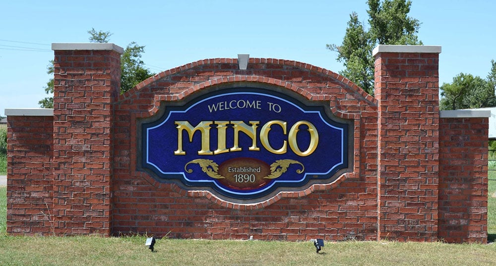 Class 8 Truck & Trailer, located in Minco, OK